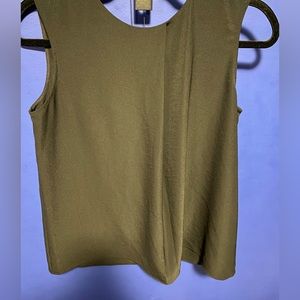 NWOT Uniqlo sleeveless black top